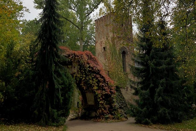 Warsaw Outskirts - 6 Hour Tour With a Local Historian - Tour Inclusions
