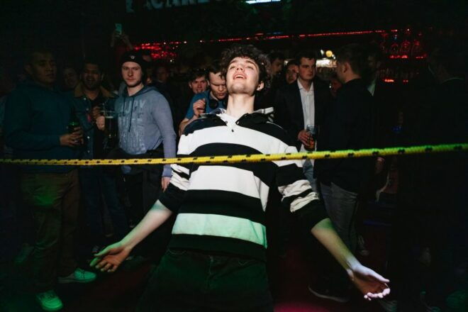 Warsaw: Pub Crawl With 1-Hour Open Bar - Inclusions