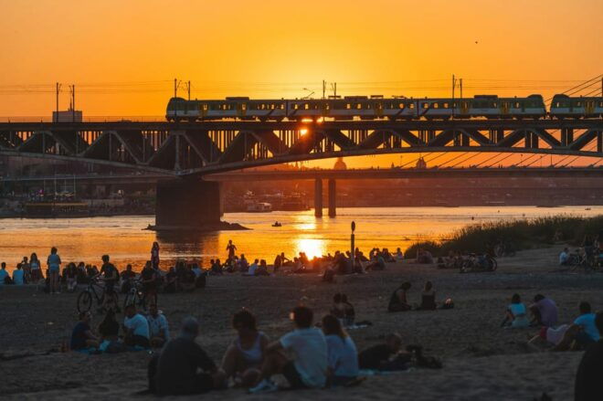 Warsaw: Riverside Bonfire - Highlights of the Experience