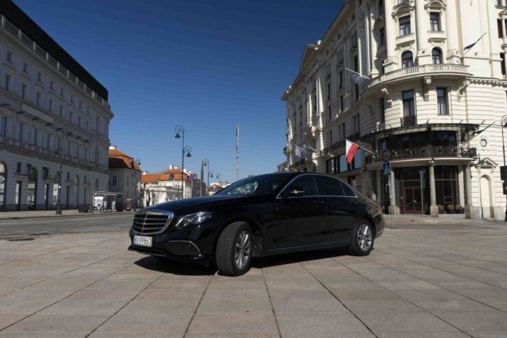 Warsaw to Krakow: Luxury Private Transfer - Experience