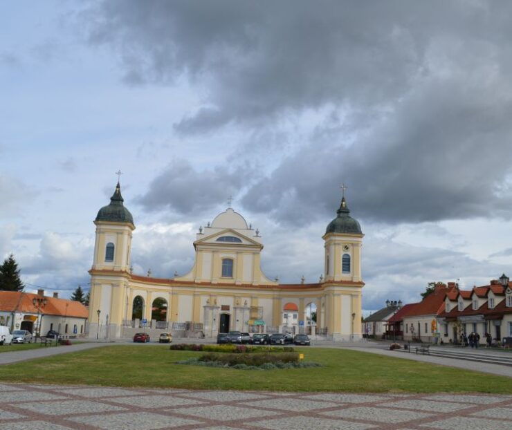 Warsaw: Treblinka and Tykocin Day Tour - Experience Highlights
