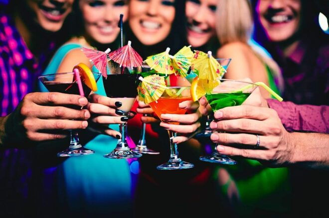 Warsaw: VIP Nightclub Tour - Host and Language
