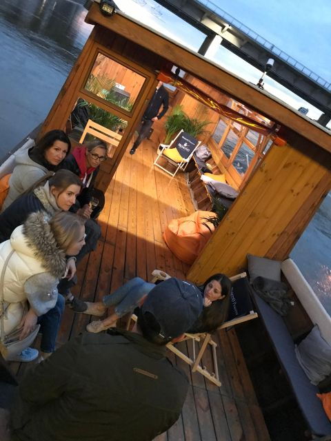 Warsaw: Vistula Cruise - Vessel Amenities