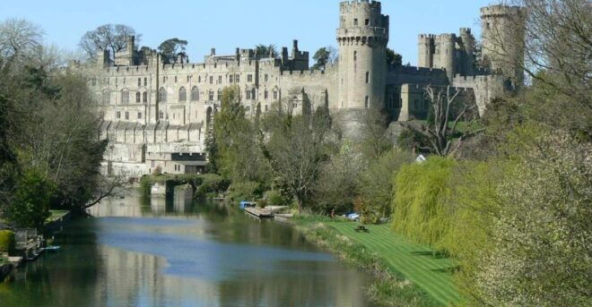 Warwick: Quirky Self-Guided Smartphone Heritage Walks - Accessibility