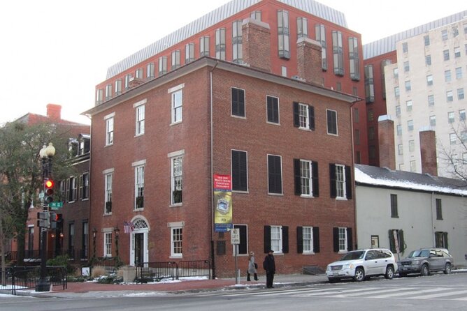 Washington, D.C. Ghost Hunt: The Ghosts of Washington D.C. - Haunted Locations in Washington D.C