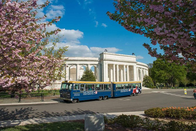 Washington DC Hop-On Hop-Off Trolley Tour With 15 Stops - Pricing and Guarantee