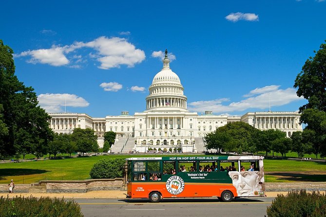 Washington DC Hop-On Hop-Off Trolley Tour With 15 Stops - Selecting Date and Travelers