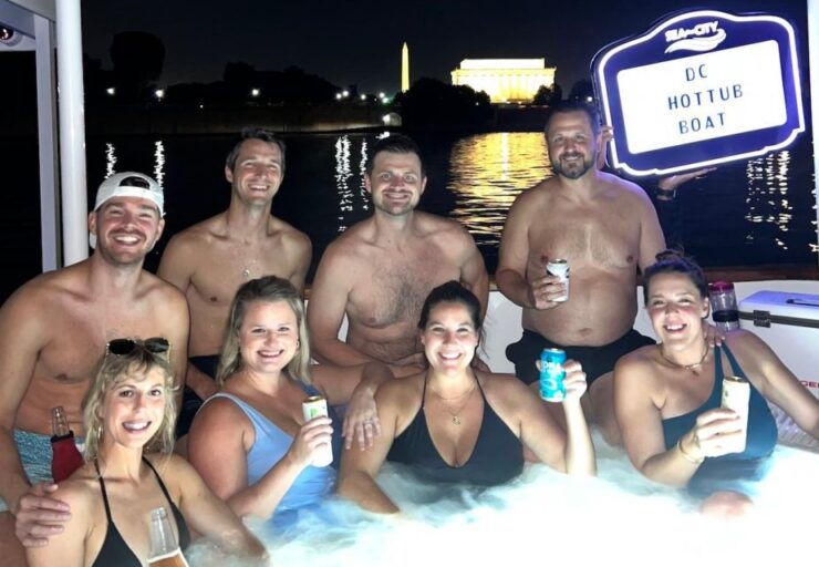 Washington DC: Hot Tub Boat Tours - Capture Instagram-Worthy Moments