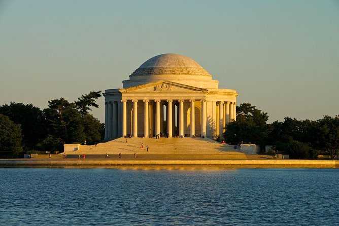 Washington DC Monuments by Moonlight Tour by Trolley - Whats Included and Meeting/Pickup Information