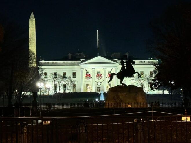 Washington DC: Sunrise and Sunset Tour - Guided Insights