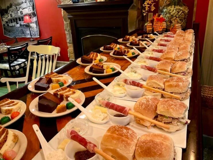 Washington, VA: Vintners Table Learning Lunch - Culinary Experience