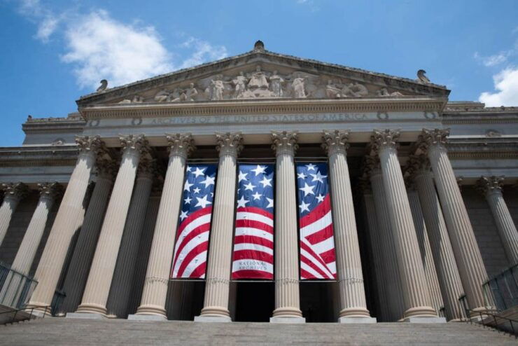 Washington,DC:National Archives & Museum of American History - Tour Information