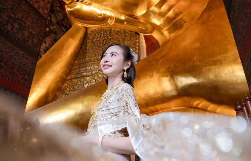 Wat Arun Photoshoot in Thai Costume: Bangkok, Thailand - Exploring the Beauty of Wat Arun