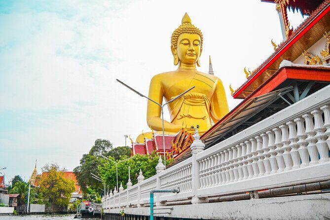 Wat Pak Nam Longtail Boat Tour with Flower Market in Bangkok - Discovering Bangkok from the Water: A Detailed Review of the Wat Pak Nam Longtail Boat Tour with Flower Market