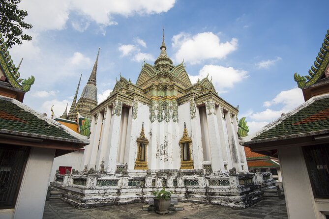 Wat Pho Reclining Buddha Self-Guided Audio Tour (Entry Not Incl.) - Meeting and Pickup