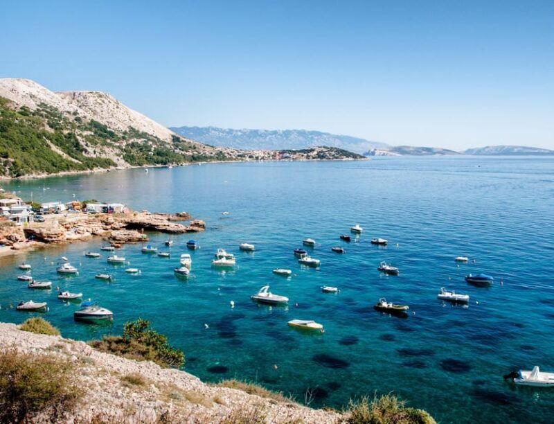 Water activity, kayak tours with a guide, cliff jumping - Good To Know
