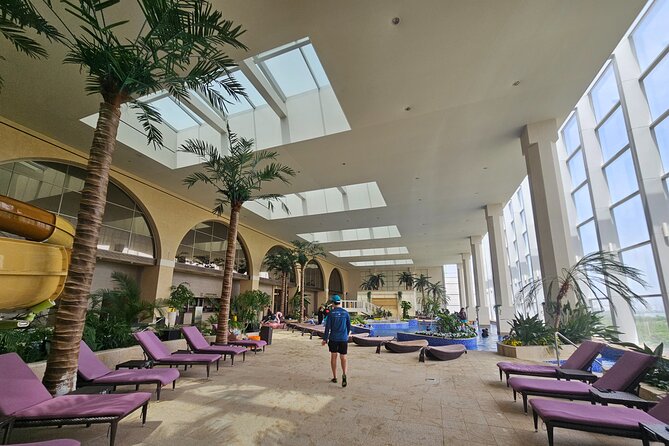 Water Park Admission Ticket and Local Popular Cafe [Hotelpickup] - How to Make the Most of Your Water Park Experience