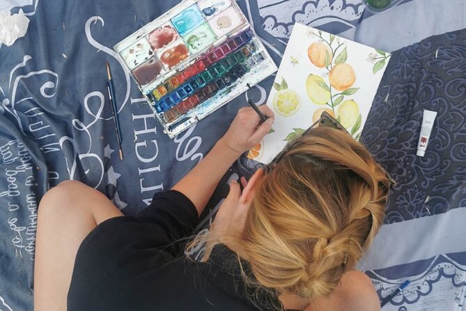 Watercolor Workshop With Aperitif in Seville - The Sum Up