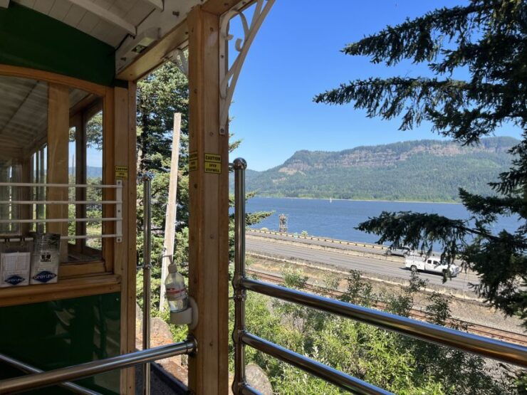 Waterfall Express -PDX: Waterfall Trolley Tickets Transfer - Experience Highlights