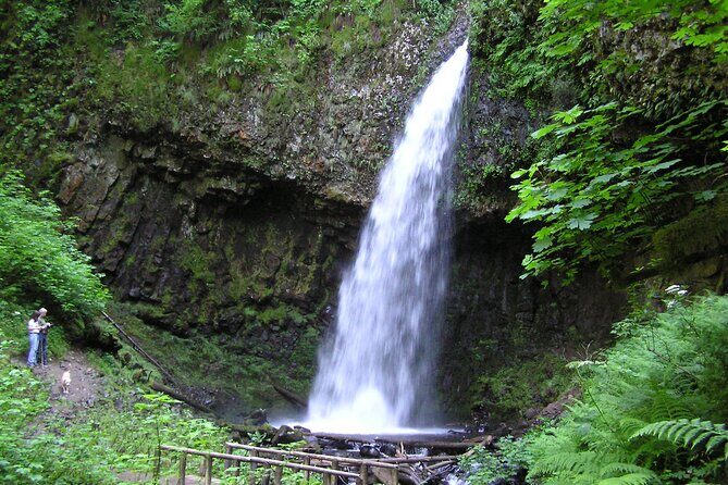 Waterfall Express Tour -Transportation to Waterfall Trolley PDX07 - FAQ