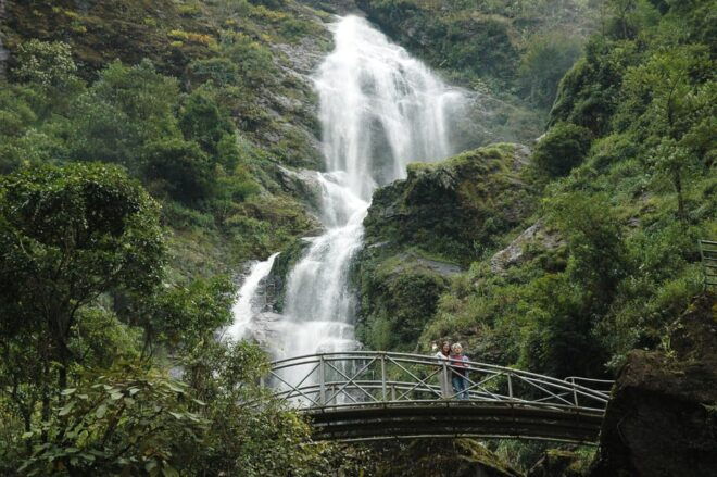 Waterfall, Heaven Gate, Glass Bridge Private Tour By Car - Scenic Stops