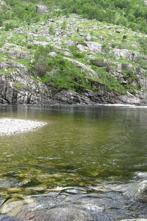 Waterfall Månafossen and Byrkiedalstunet, Candle Foundry - Itinerary Details