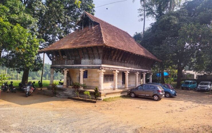 Waterfalls of Athirapply or Areekal Tour for 1 to 8 People. - Activity Description