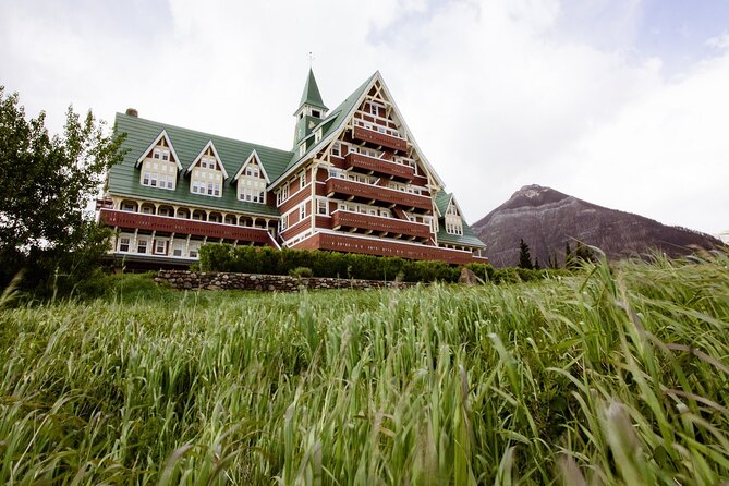Waterton Lakes National Park 1-Day Tour From Calgary - Traveler Reviews