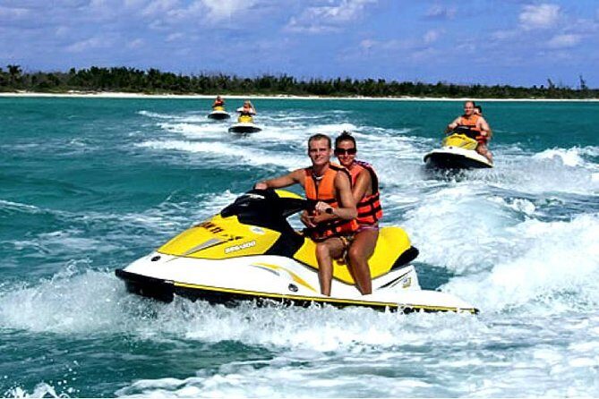 Wave runner - Introduction to Cancun Wave Runner Experience