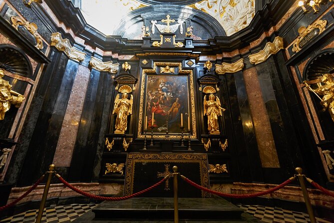 Wawel Castle & Cathedral Skip the Line Small Group Tour - The Sum Up