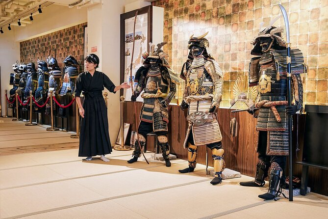 Wear a Samurai Armor in a Samurai Studio Tokyo - Trying on Traditional Samurai Armor