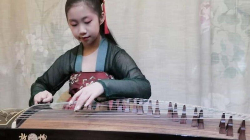 Wear Hanfu and play guzheng - Good To Know