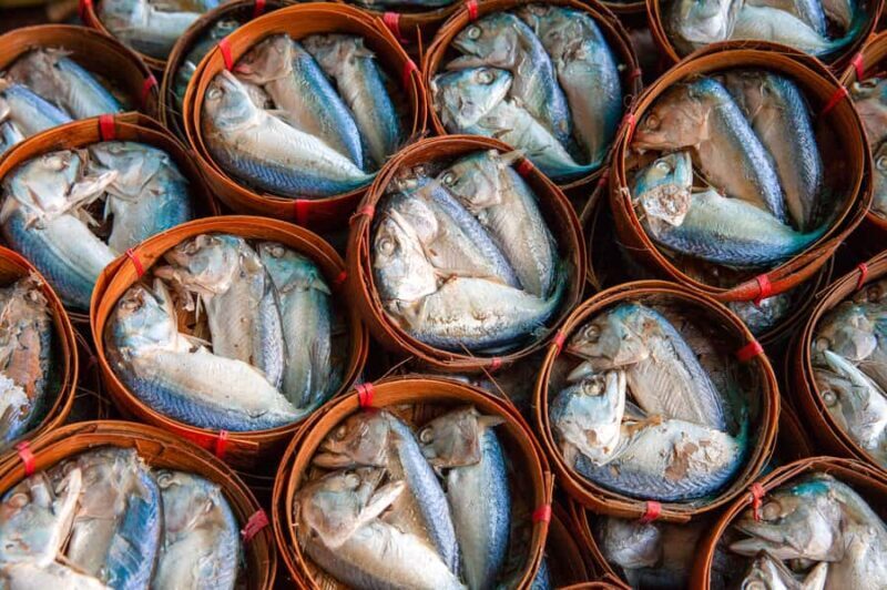 Weekend Amphawa Floating Market & Train Market Private Tour - Good To Know