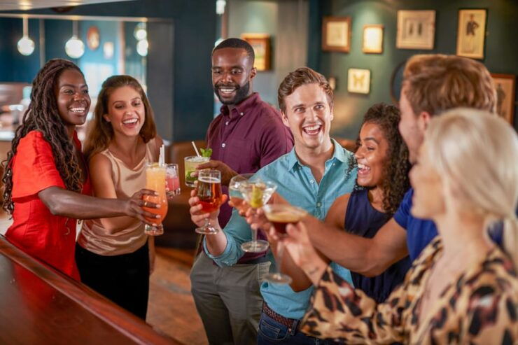 Weekend Hamburg: Night Pub Crawl Through the Reeperbahn - Key Points