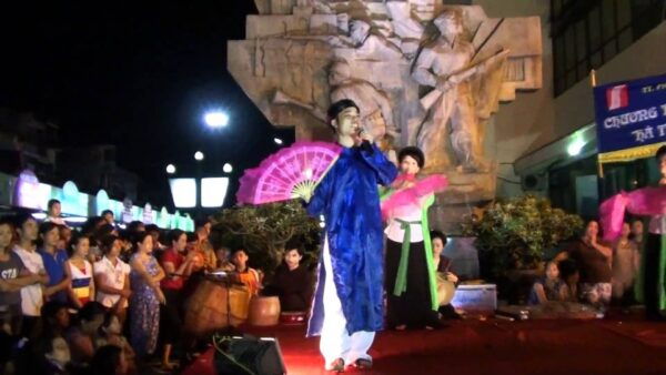 Weekend Hanoi Night Market & Street Food Tour - The Sum Up