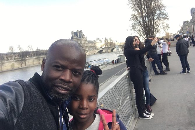 Welcome in Paris by a Private Guide - Directions