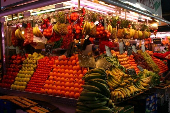 Welcome to Barcelona! Your Essential Orientation Tour. - Experience