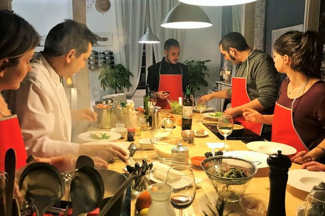 Welcome To Boqueria: Guided Market Tour And Paella Cooking Class - Reviews