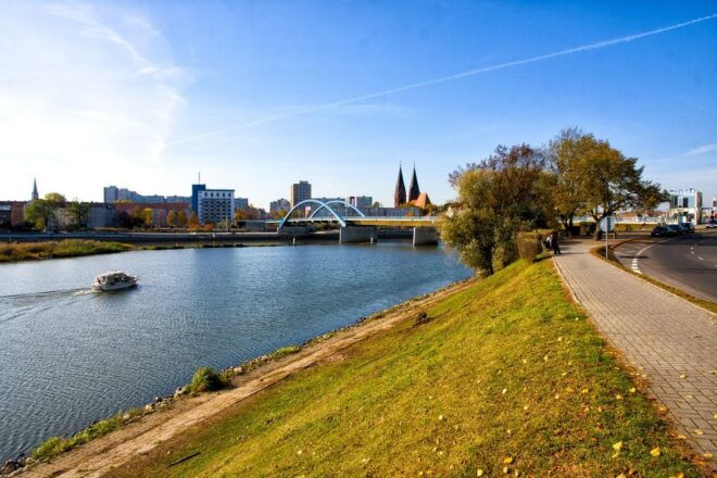 Welcome to Frankfurt: Private Tour With a Local - Additional Tour Choices