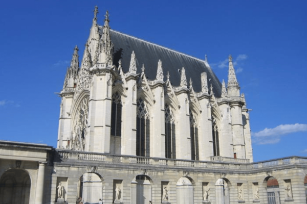 Welcome to Paris: A Self-Guided Audio Tour in English - Questions You May Have