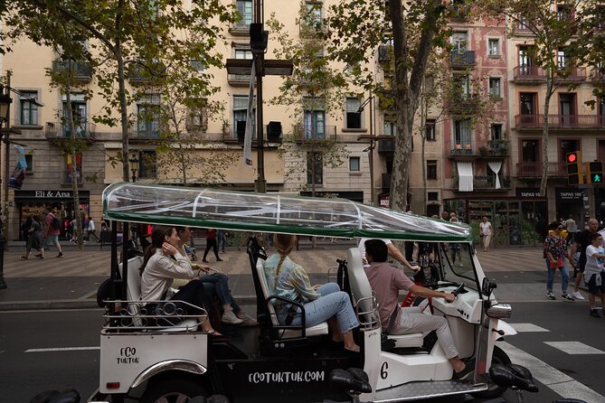 Welcome Tour to Paris by Private Eco Tuk Tuk - Customizable Itinerary Options