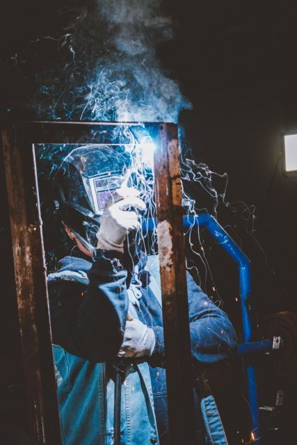 Welding Course at Kliemannsland: Building a Garden Table or Bench - Activity Details