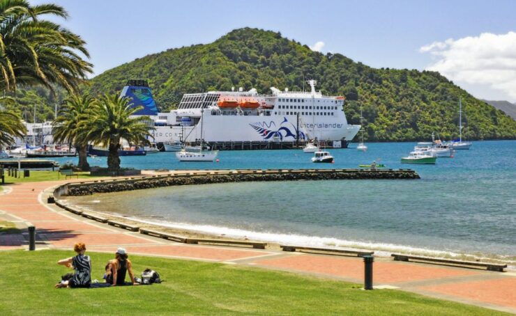 Wellington and Picton: Interislander Ferry - Stunning Views of Marlborough Sounds