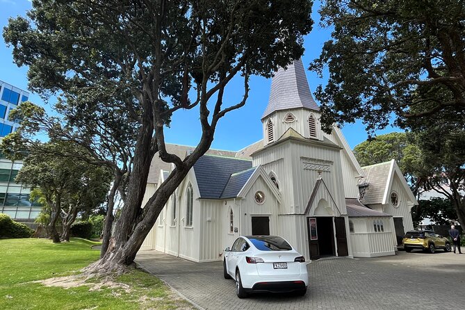 Wellington Half Day Private Tour in Electric Tesla SUV - Meeting and Pickup Information