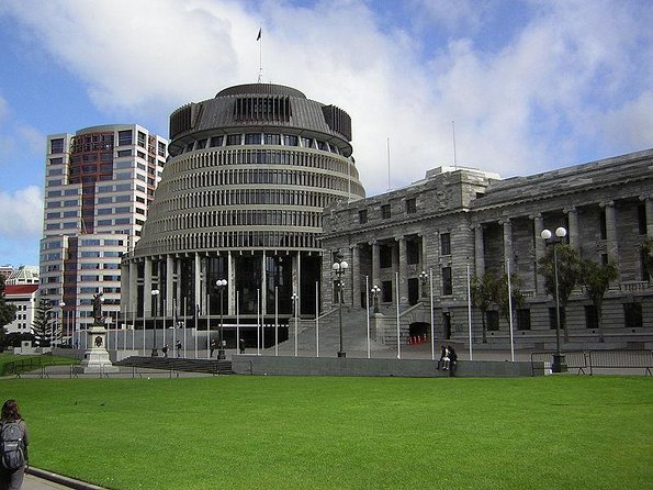 Wellington Scavenger Hunt: Cultural Capital - Fun Challenges and Trivia Questions