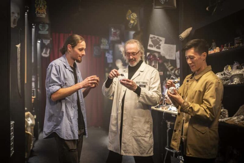 Wellington: Wt Workshop Guided Transfers & Tour - Free Time for Exploration & Shopping