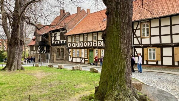 Wernigerode: Pitoresque Old Town Highlights Self-guided Walk - Picturesque Architecture