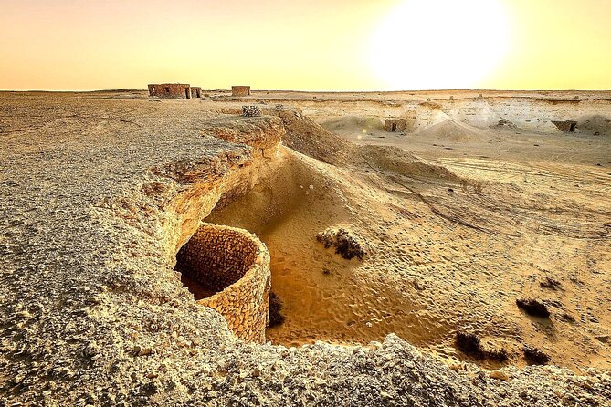 West Coast Tour, Zekreet, Richard Serra Sculpture, Mushroom Rock Formation - Exploring Old Settlements in the Region