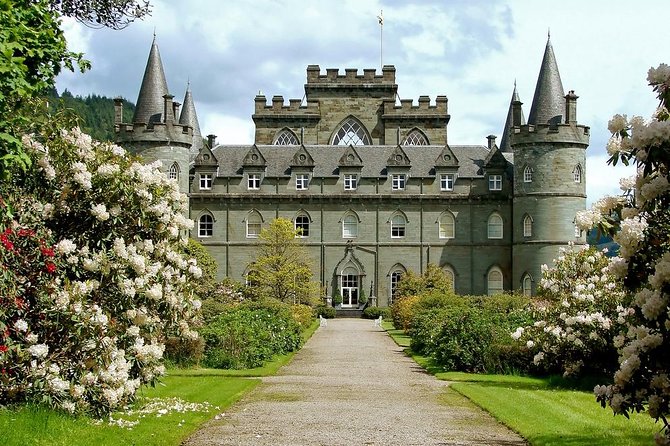 West Highlands, Lochs & Castles Day Tour Including Admission - Tour Guides