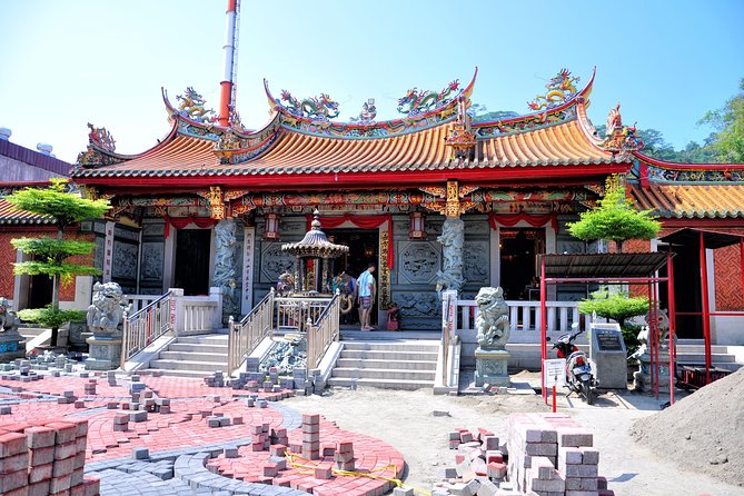 West Sumatra Cultural Tour With Accommodation 4 Days 3 Nights - Itinerary Highlights